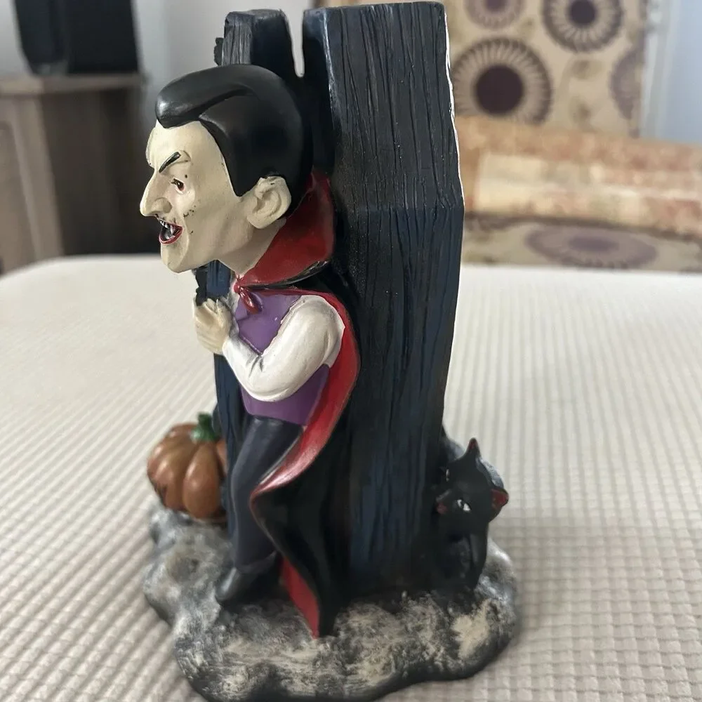Gothic Dracula Vampire Bookend Doorstop 9” Resin Figure Halloween Decor